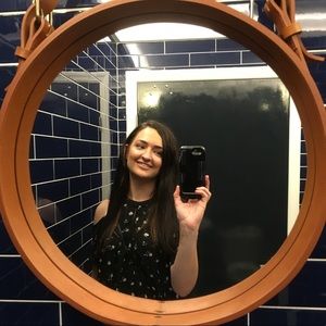 Meet your Posher, Lindsey